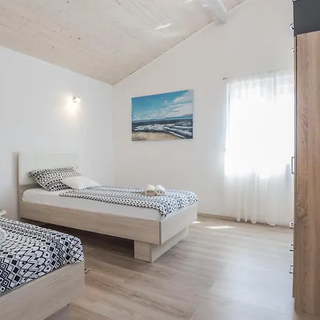 Chrystal Villa