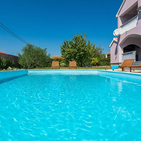 Villa Chrystal *